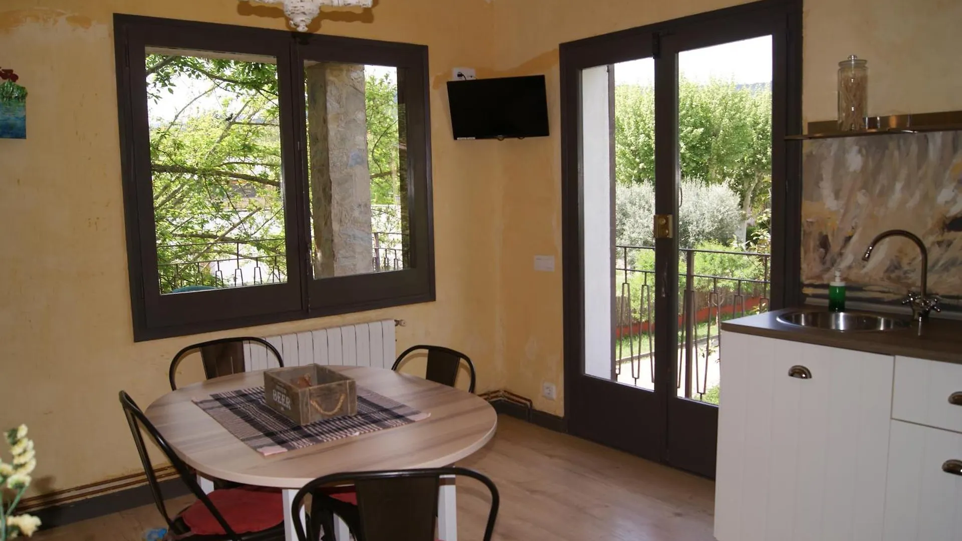 Apartamento Con Encanto L'Estany 2 Banyoles 0*,  Espagne